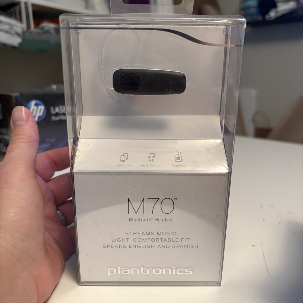 Plantronics M70 Bluetooth Headset - Black 200739-16